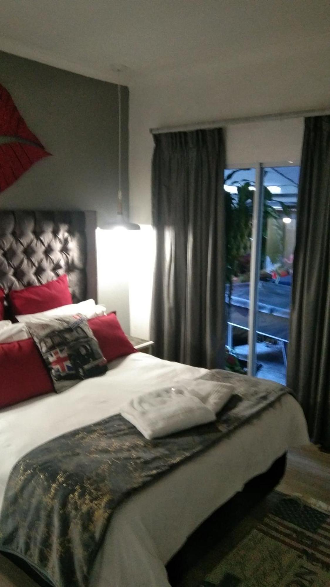 Mitchell'S Guesthouse ปาโรว์ ภายนอก รูปภาพ